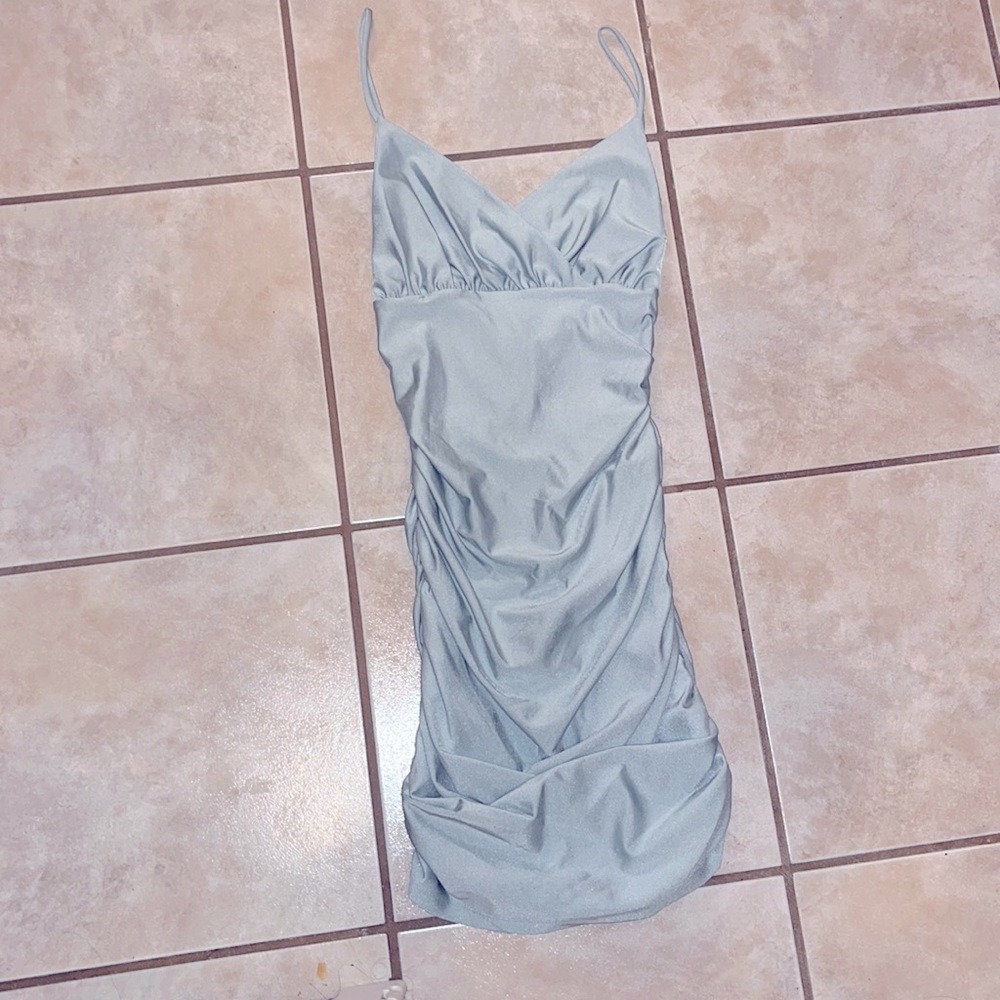 Cute fitting cocktail dress only worn once